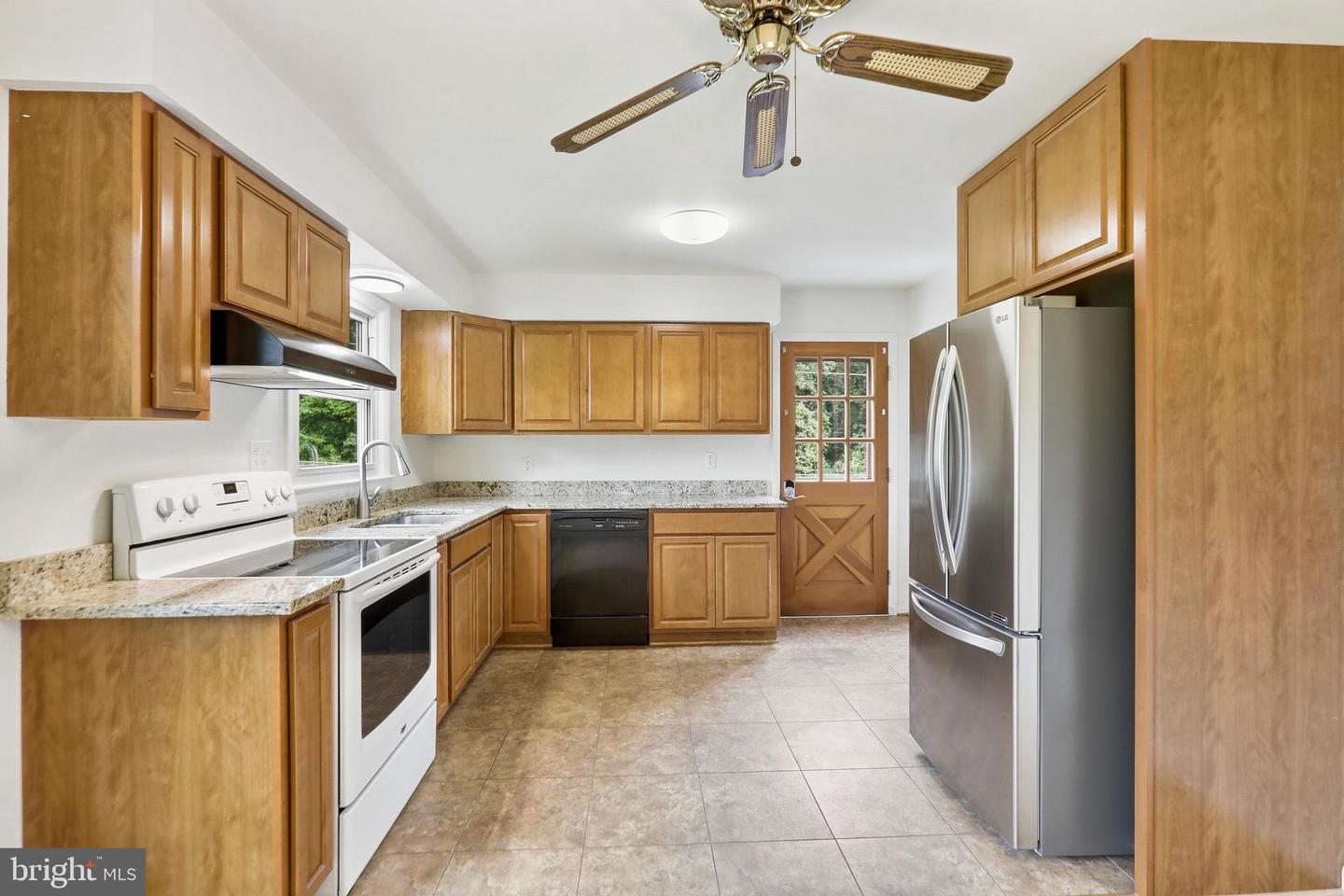 9787 Lees Mill Rd Property Photo 14