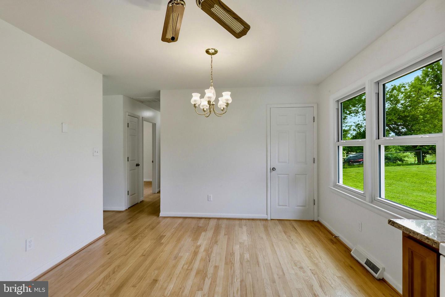 9787 Lees Mill Rd Property Photo 17
