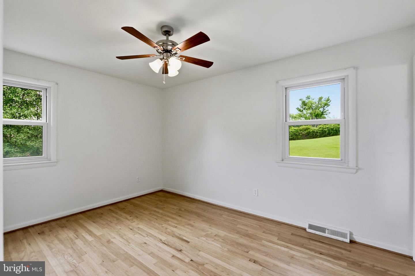 9787 Lees Mill Rd Property Photo 19