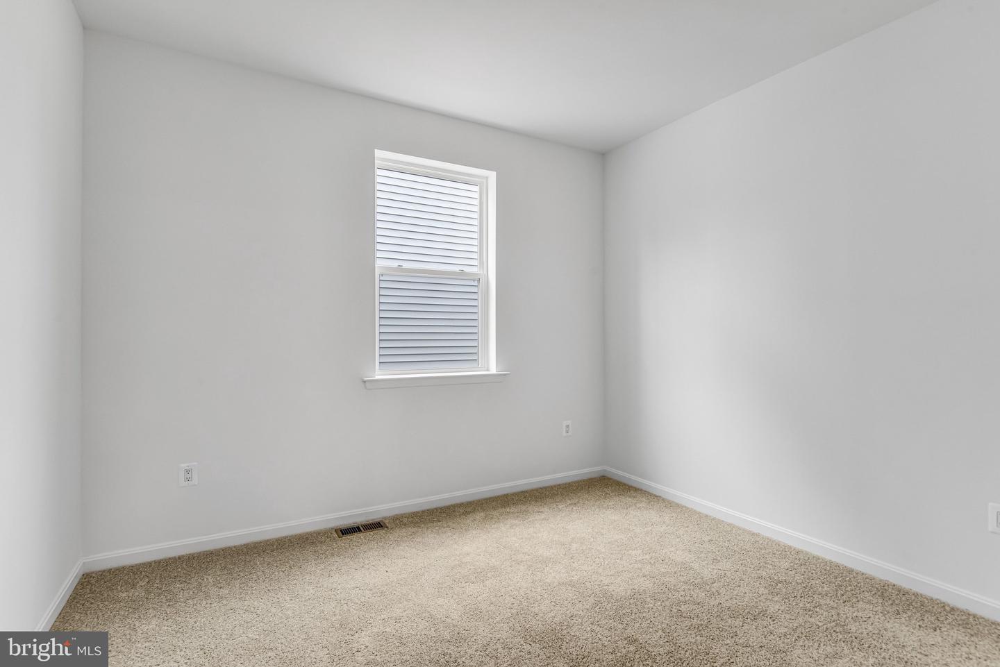 1079 Winter Pl Property Photo 12