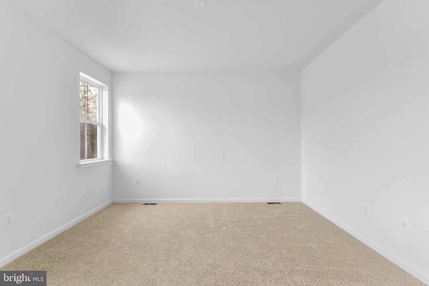 1079 Winter Pl Property Photo 18