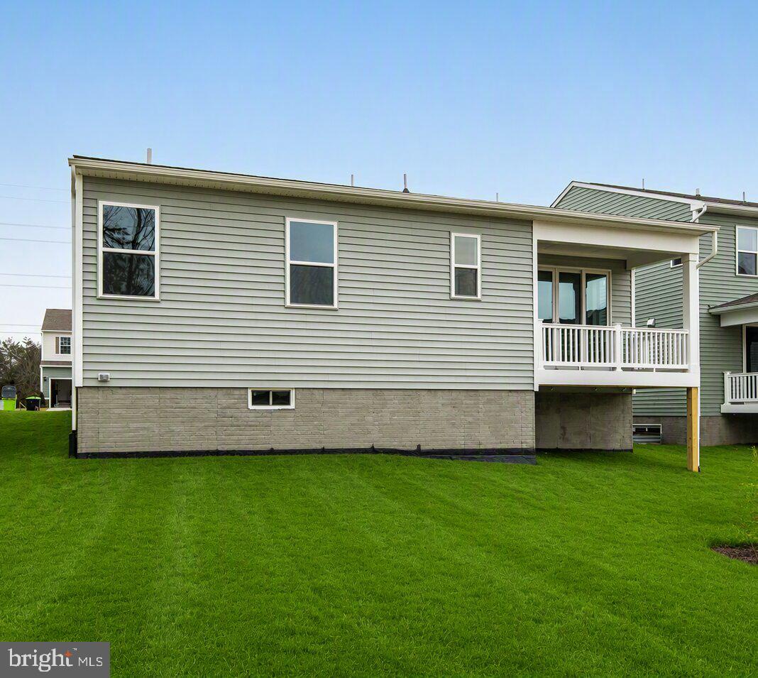 1079 Winter Pl Property Photo 23