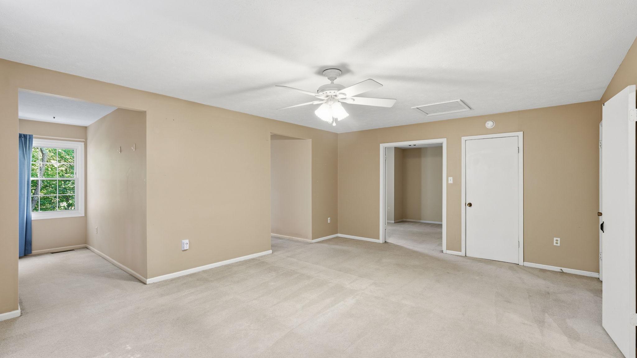 7407 Cedar Run Dr Property Photo 16