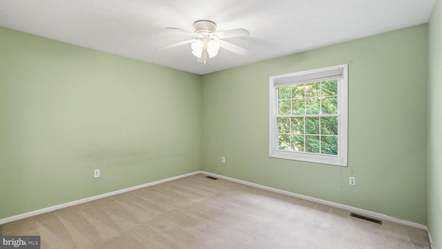 7407 Cedar Run Dr Property Photo 26