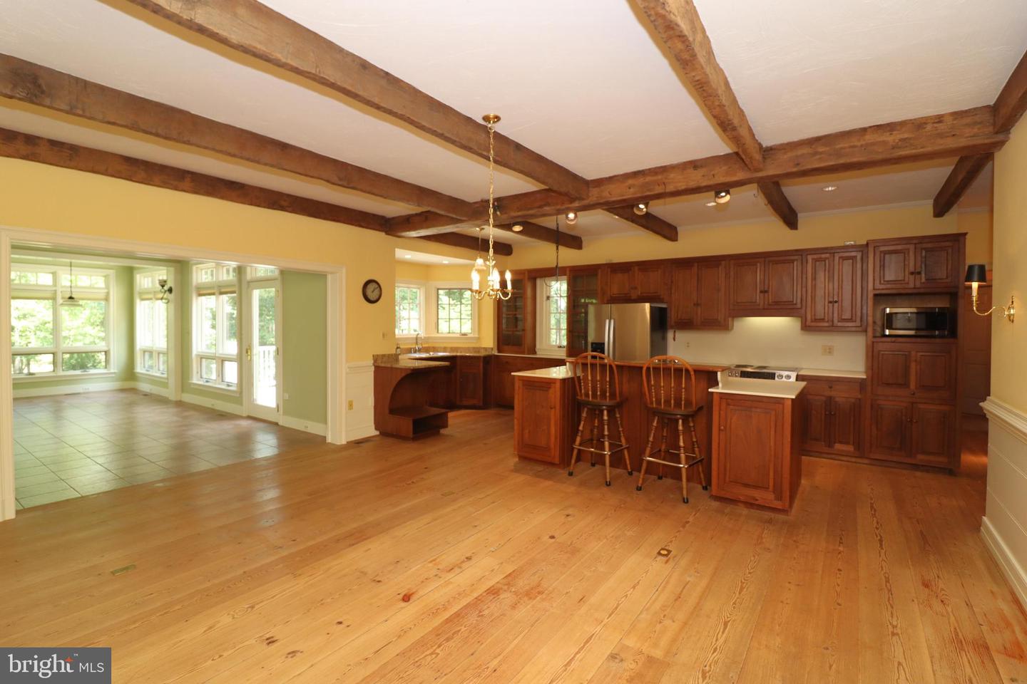8000 Springhope Dr Property Photo 27