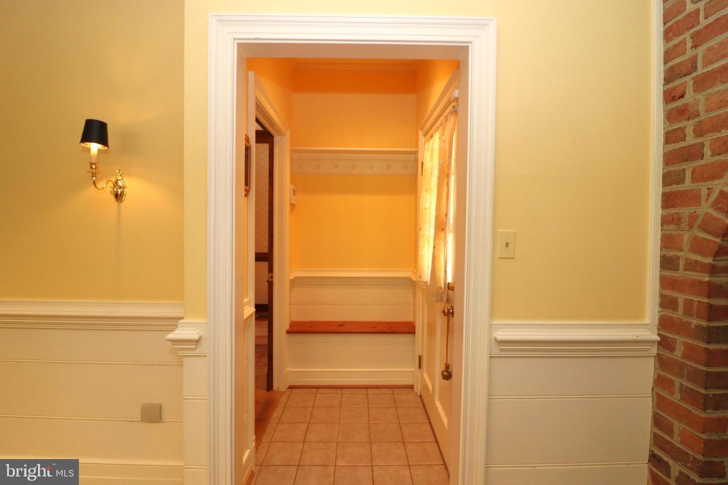 8000 Springhope Dr Property Photo 33
