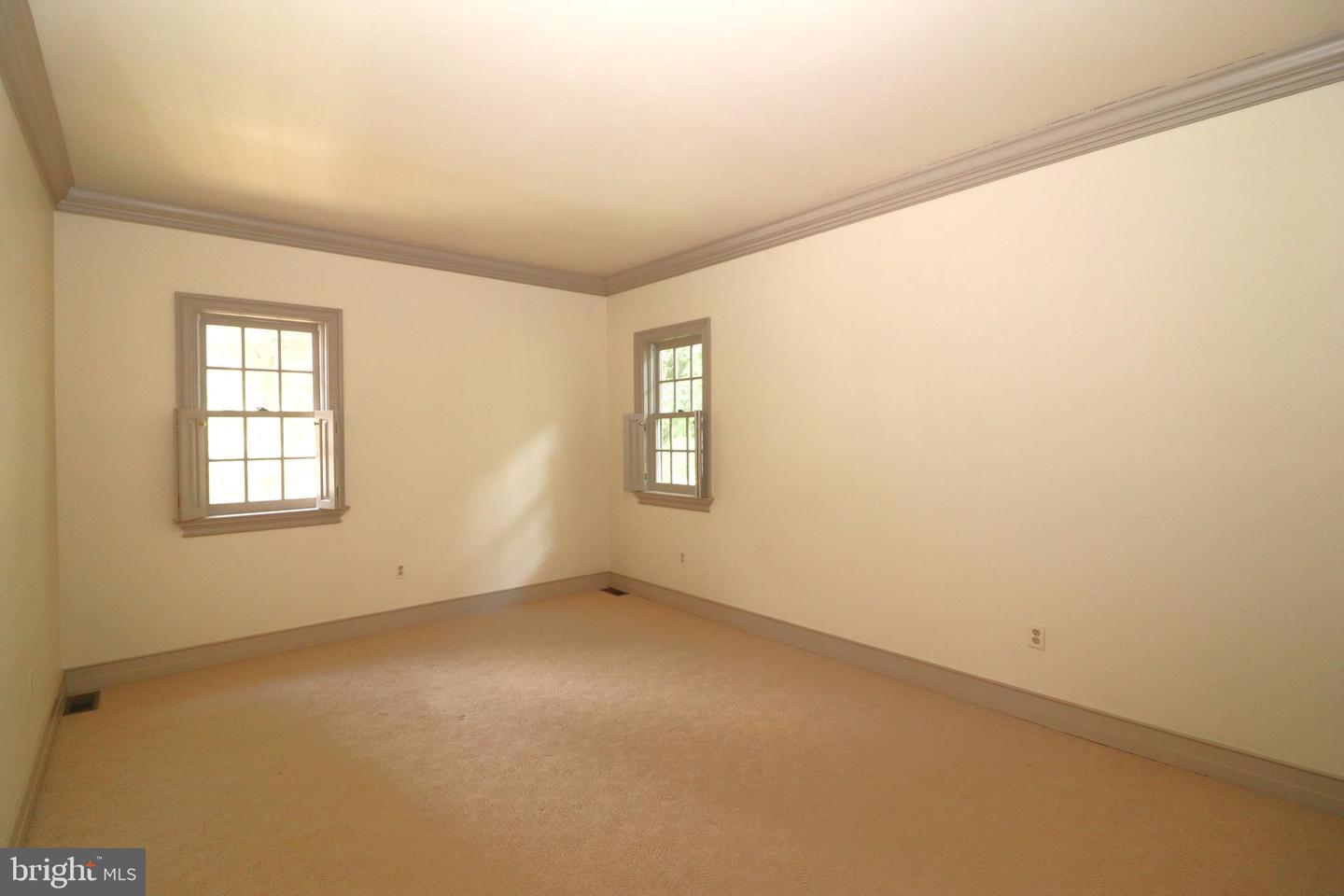 8000 Springhope Dr Property Photo 39