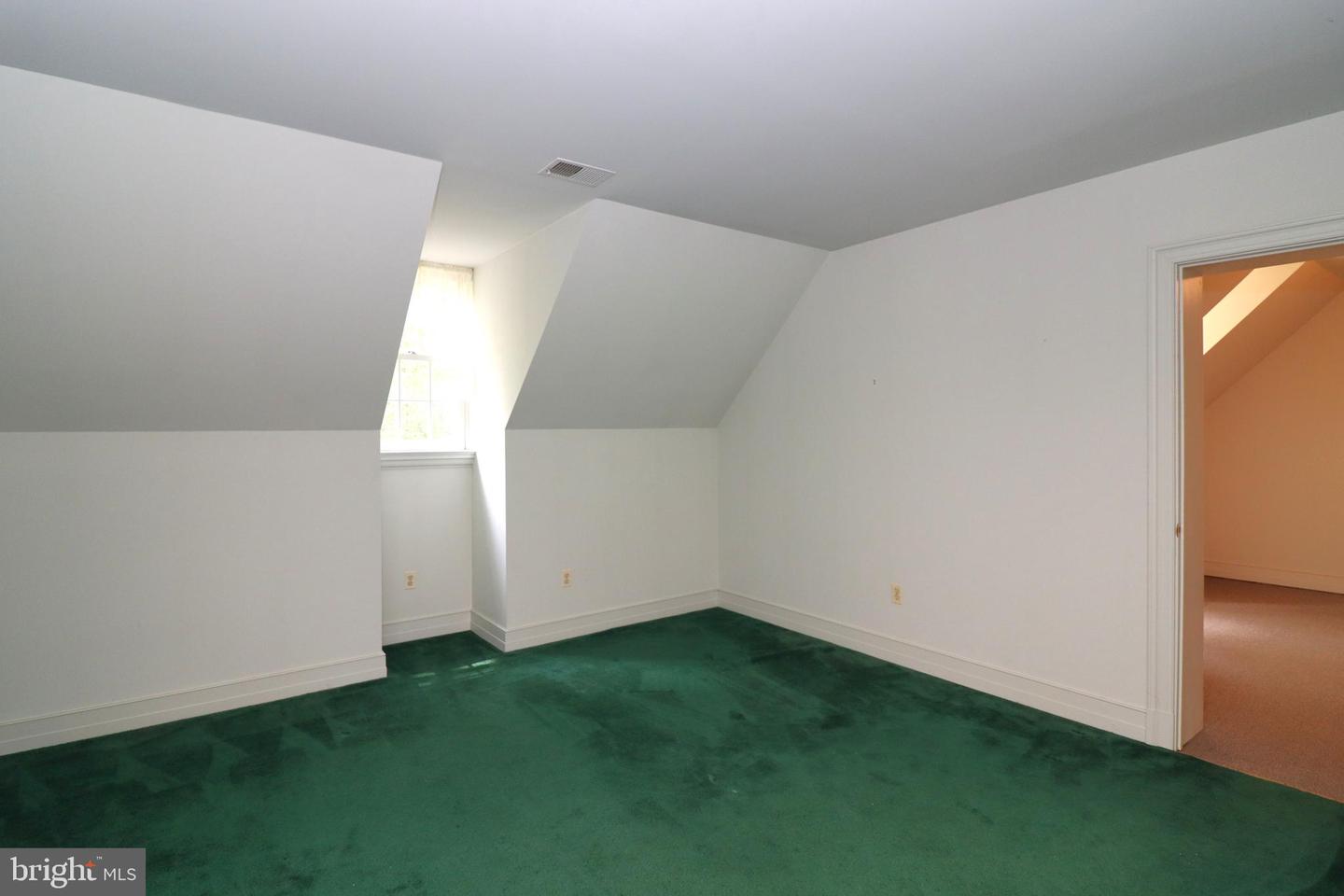 8000 Springhope Dr Property Photo 54