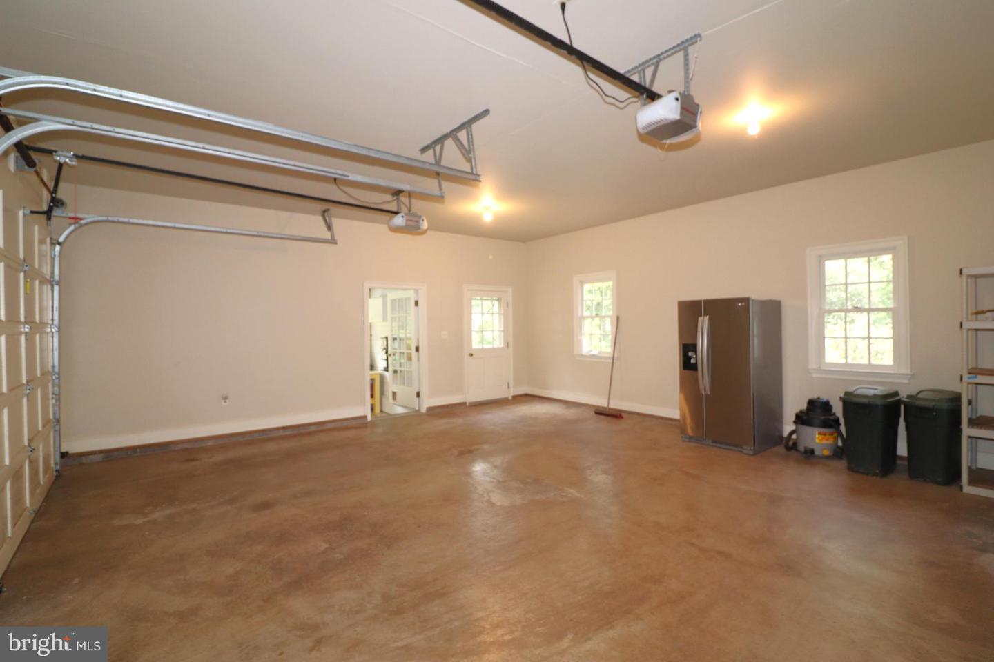 8000 Springhope Dr Property Photo 61