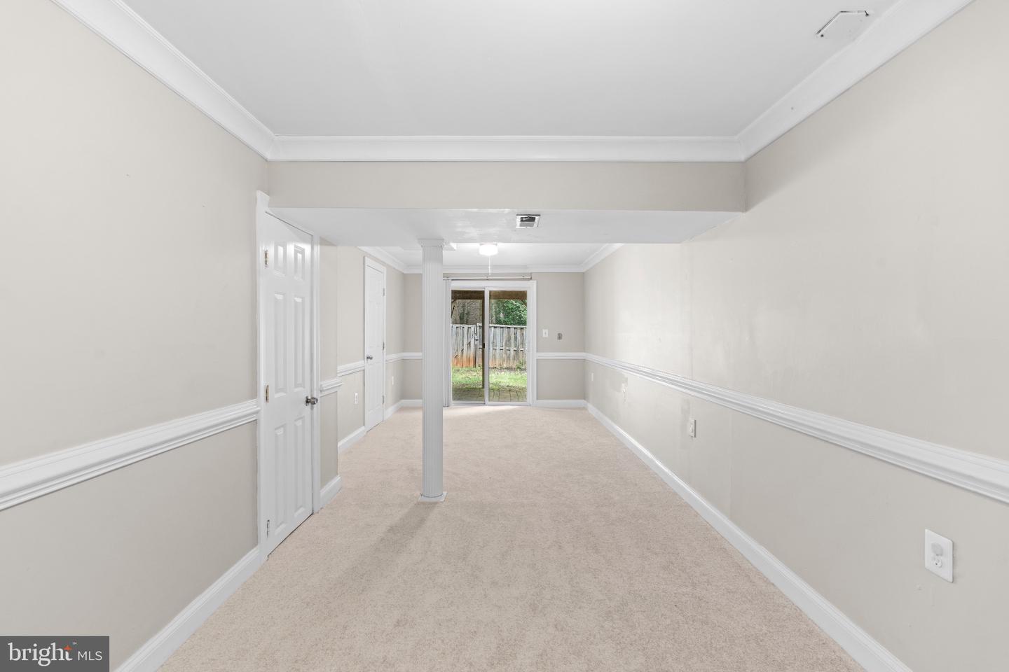 127 Split Oak St Property Photo 14