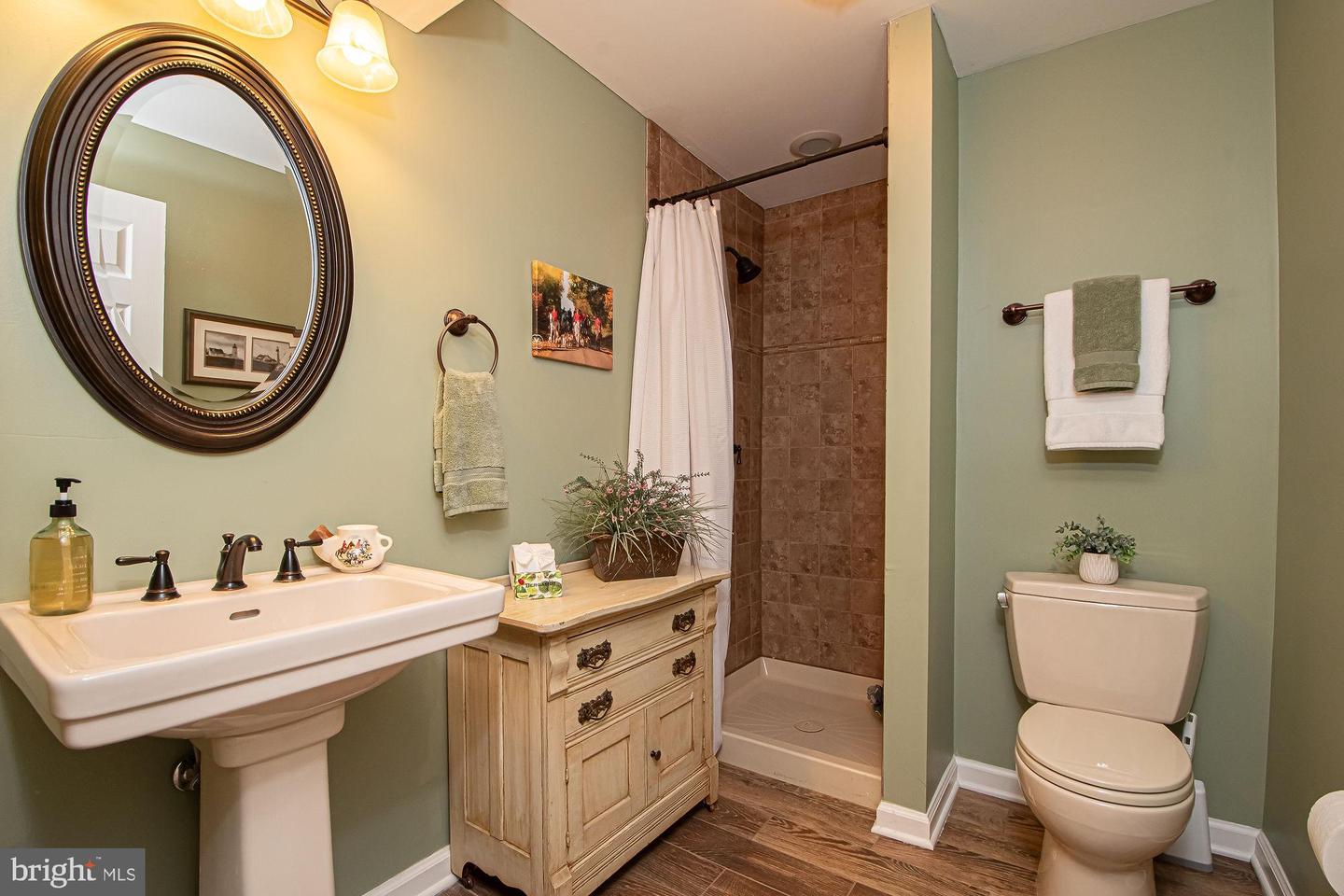 364 Singleton Cir Property Photo 43