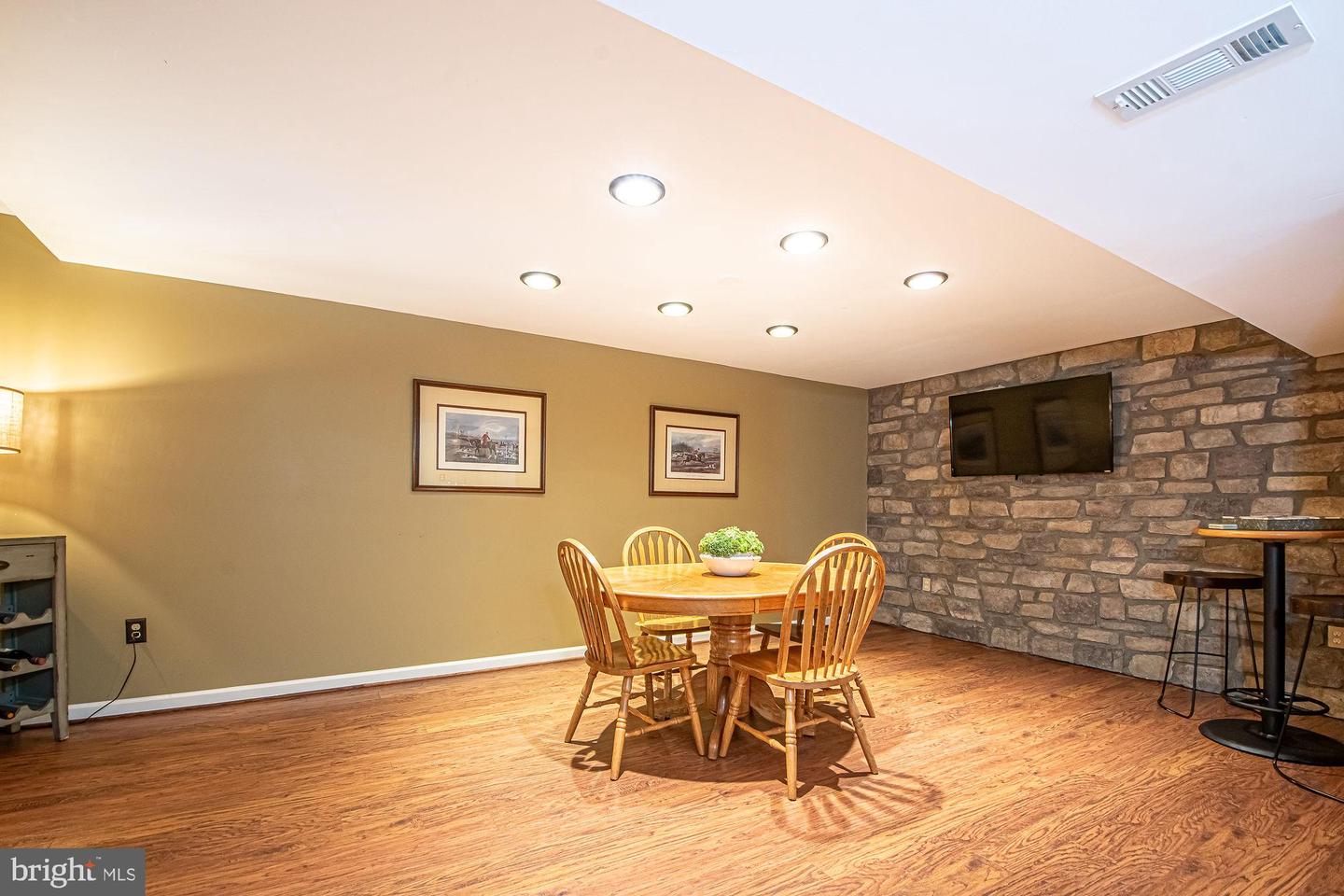 364 Singleton Cir Property Photo 49