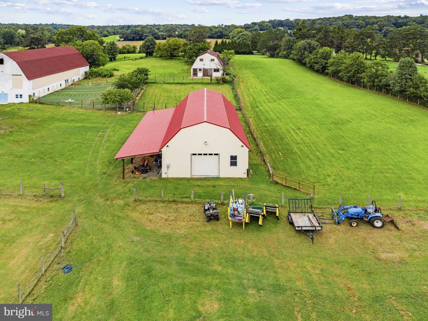10401 Green Rd Property Photo 11