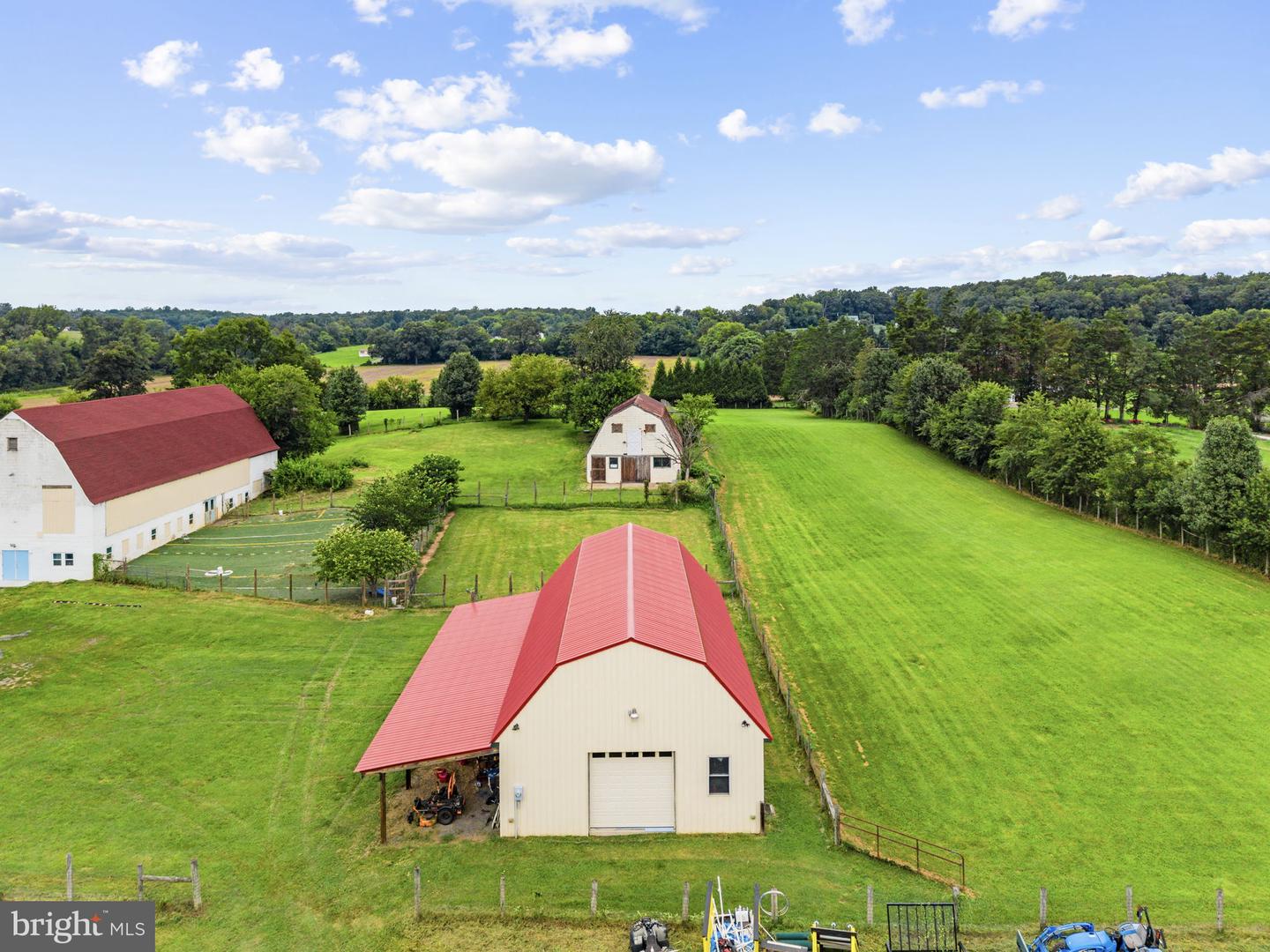 10401 Green Rd Property Photo 12