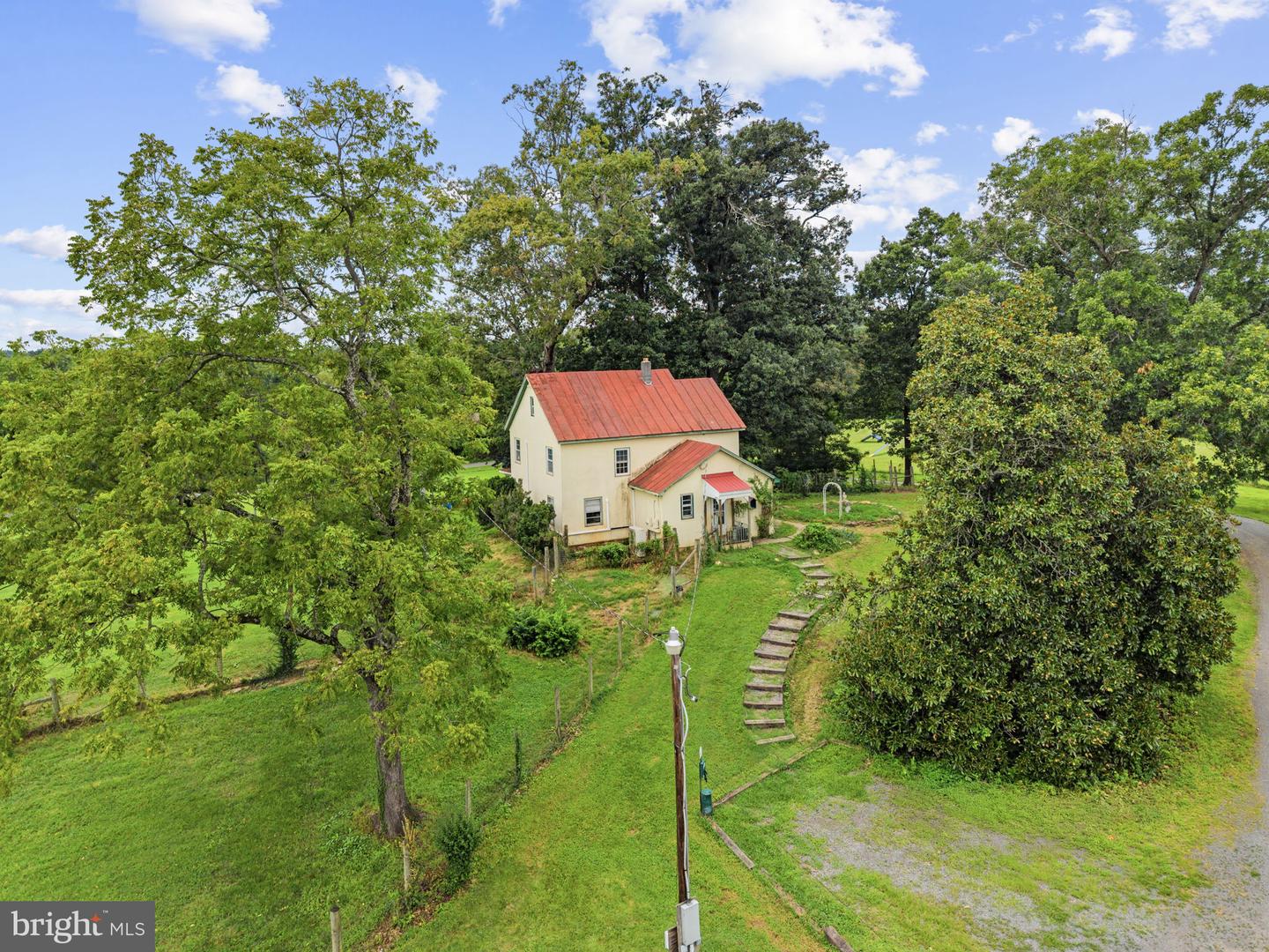 10401 Green Rd Property Photo 14