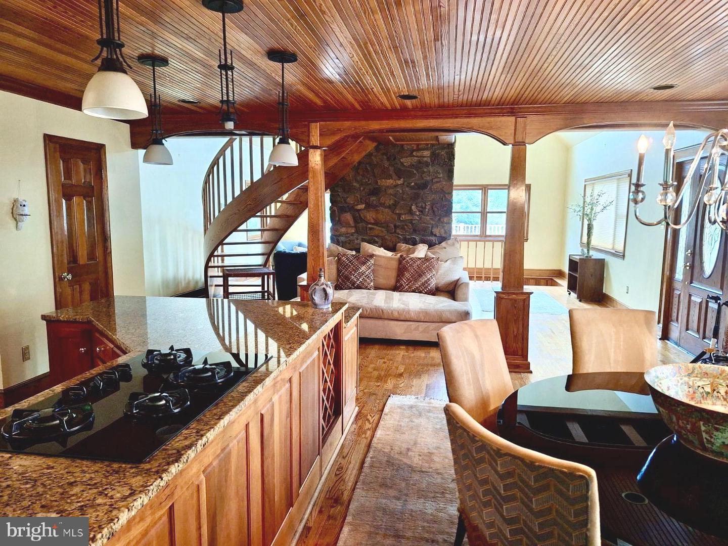 9078 Knoll Run Ln Property Photo 10