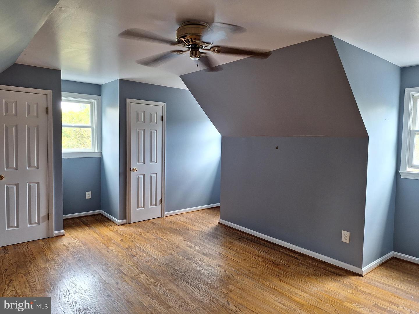9078 Knoll Run Ln Property Photo 25