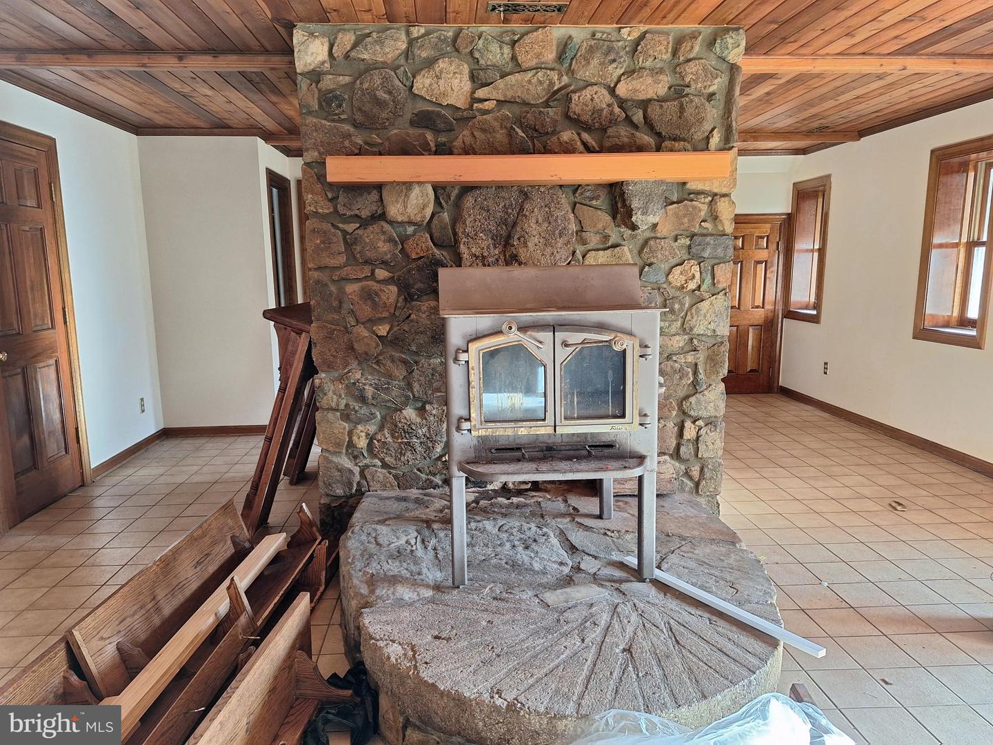 9078 Knoll Run Ln Property Photo 37