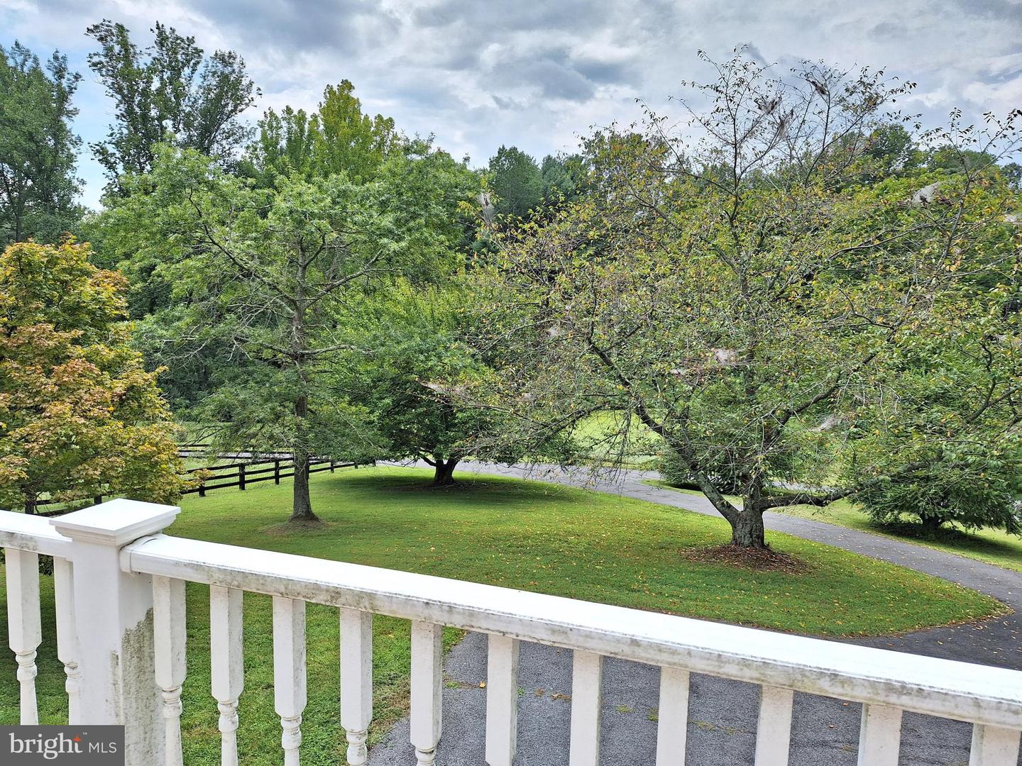 9078 Knoll Run Ln Property Photo 42