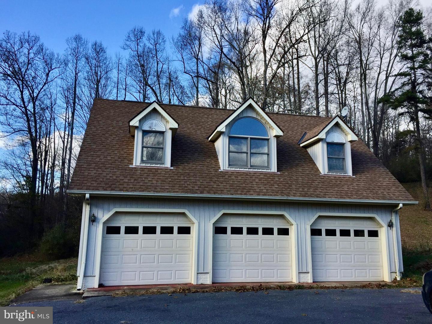 9078 Knoll Run Ln Property Photo 1