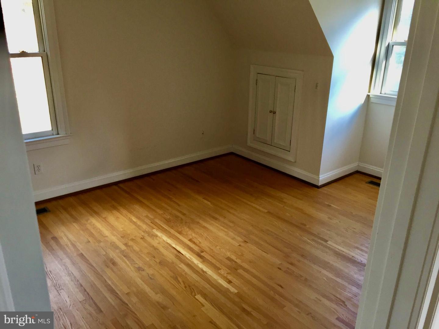 9078 Knoll Run Ln Property Photo 9