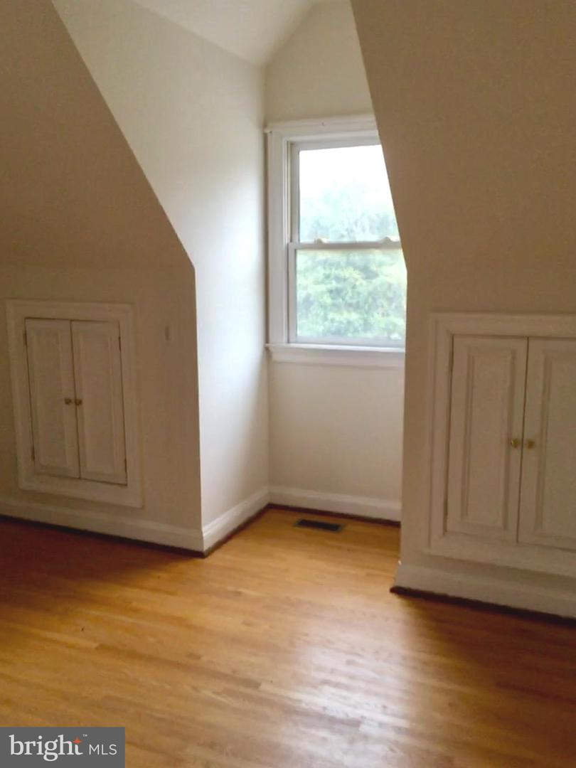 9078 Knoll Run Ln Property Photo 10