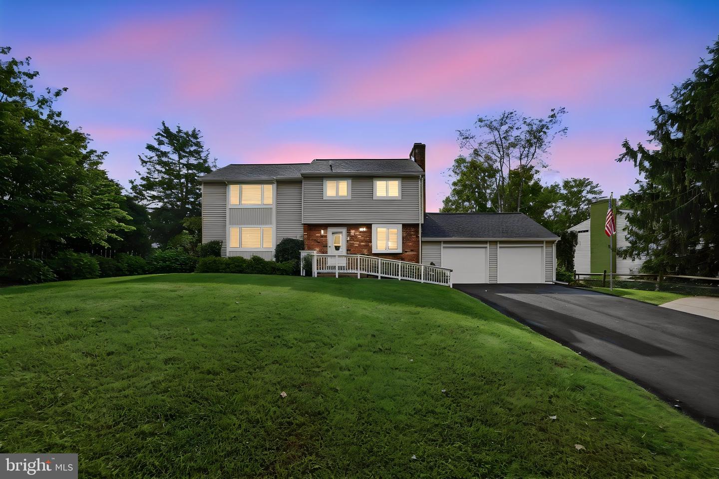 6412 Lancaster Property Photo 5