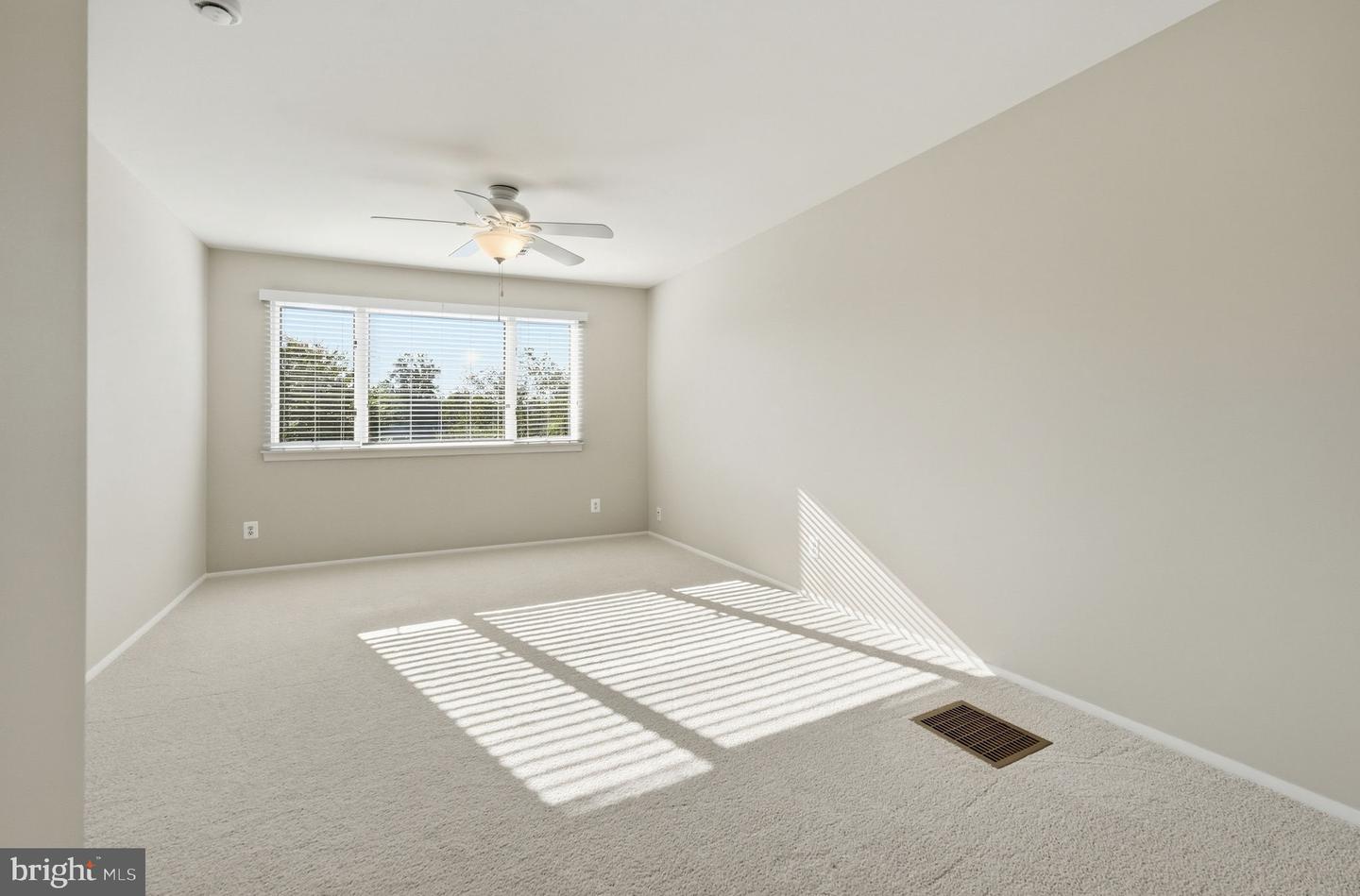 6412 Lancaster Property Photo 33