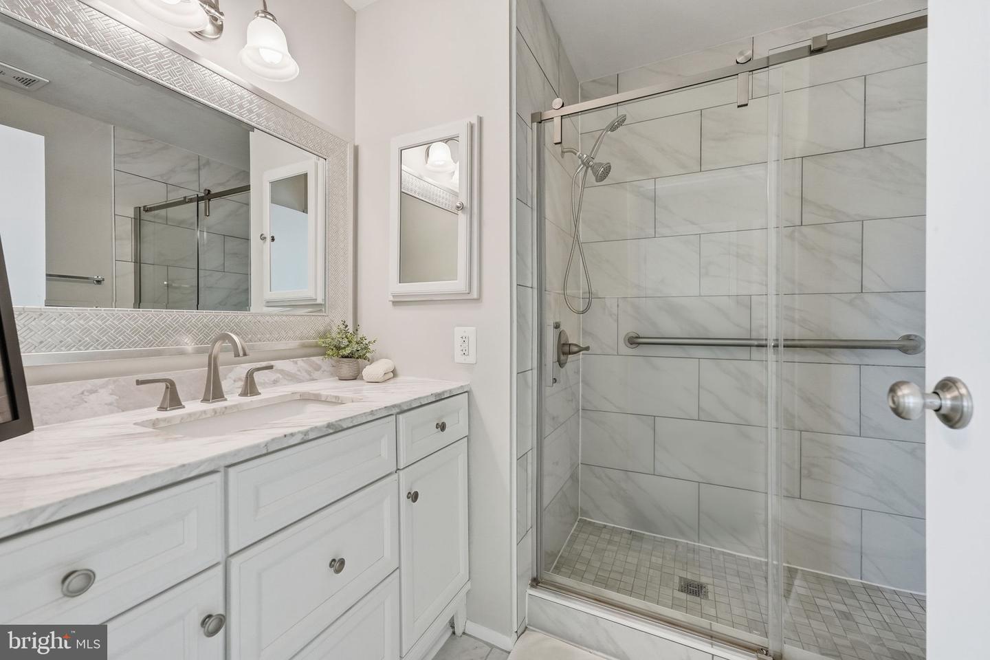 6412 Lancaster Property Photo 38