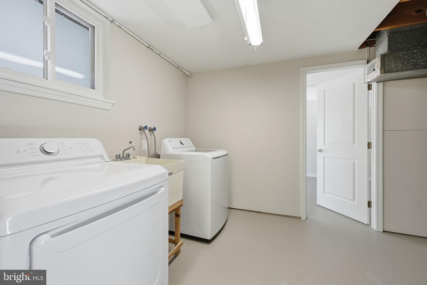 6412 Lancaster Property Photo 53