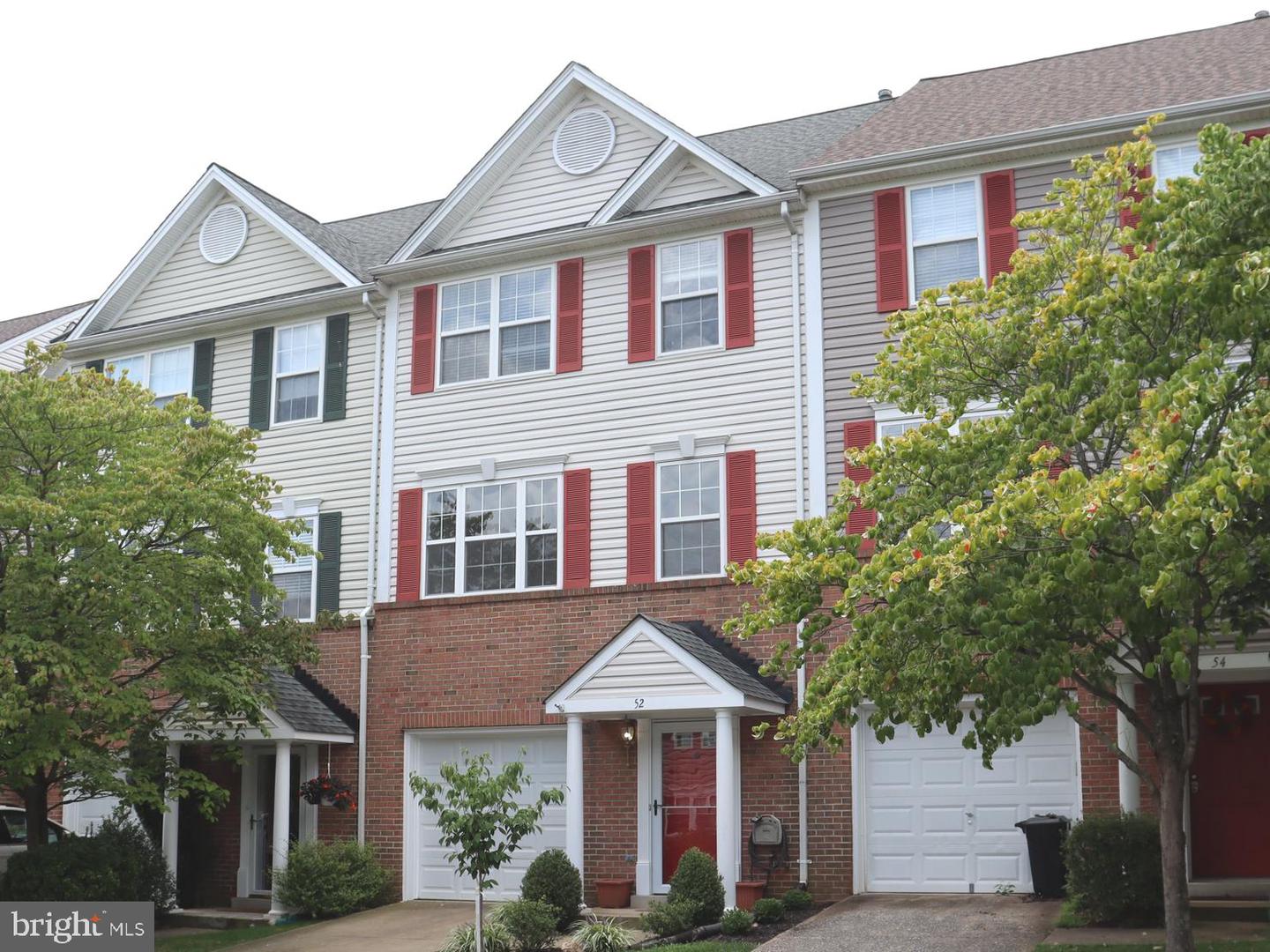 52 Quarterpole Ct Property Photo 1