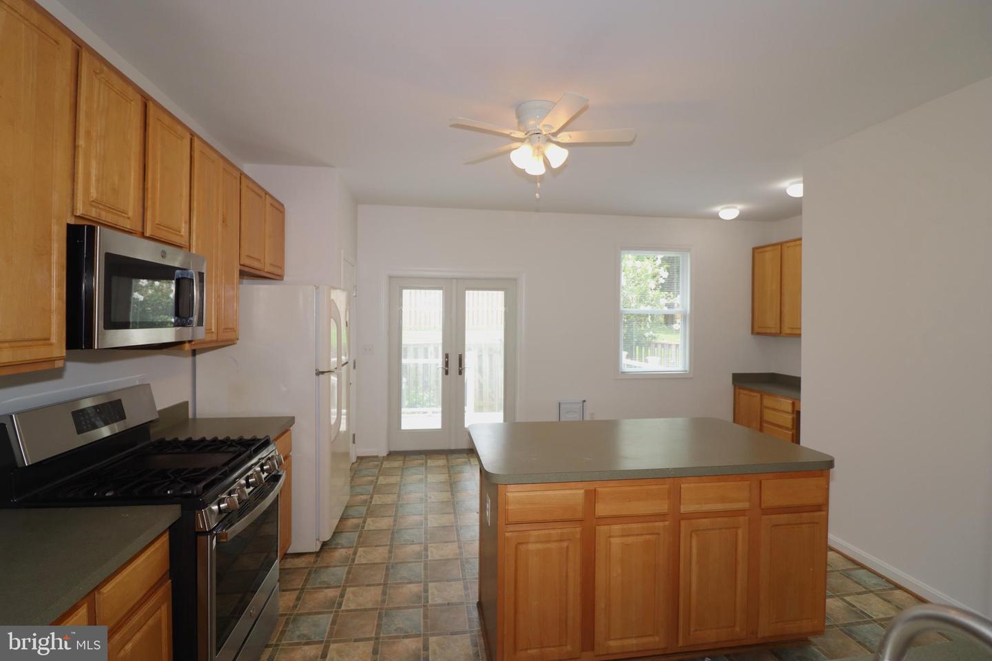 52 Quarterpole Ct Property Photo 11