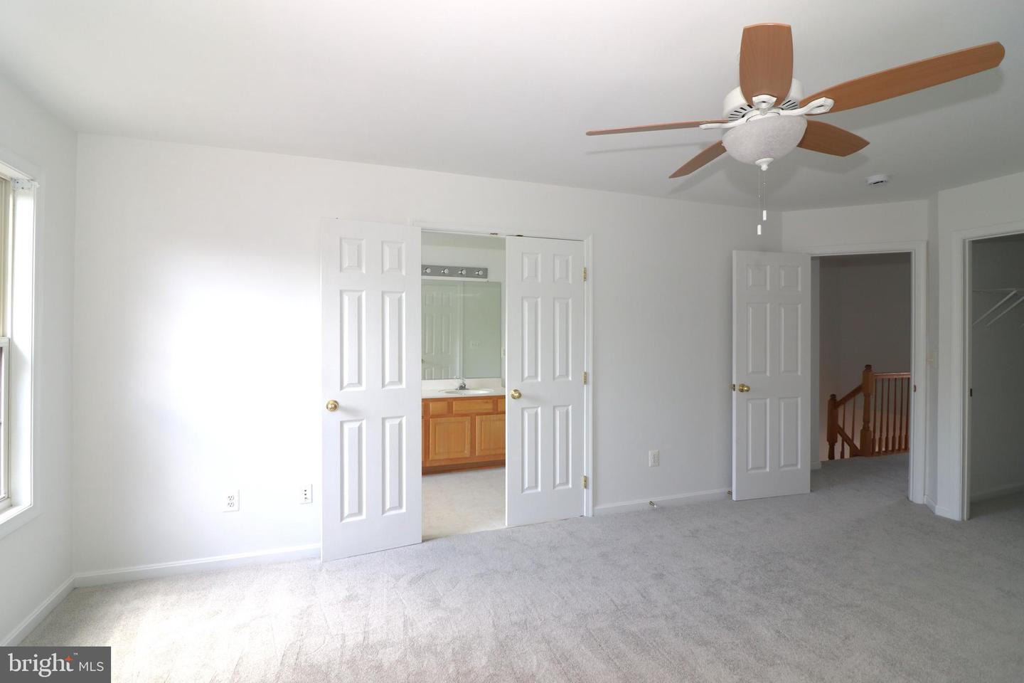 52 Quarterpole Ct Property Photo 17