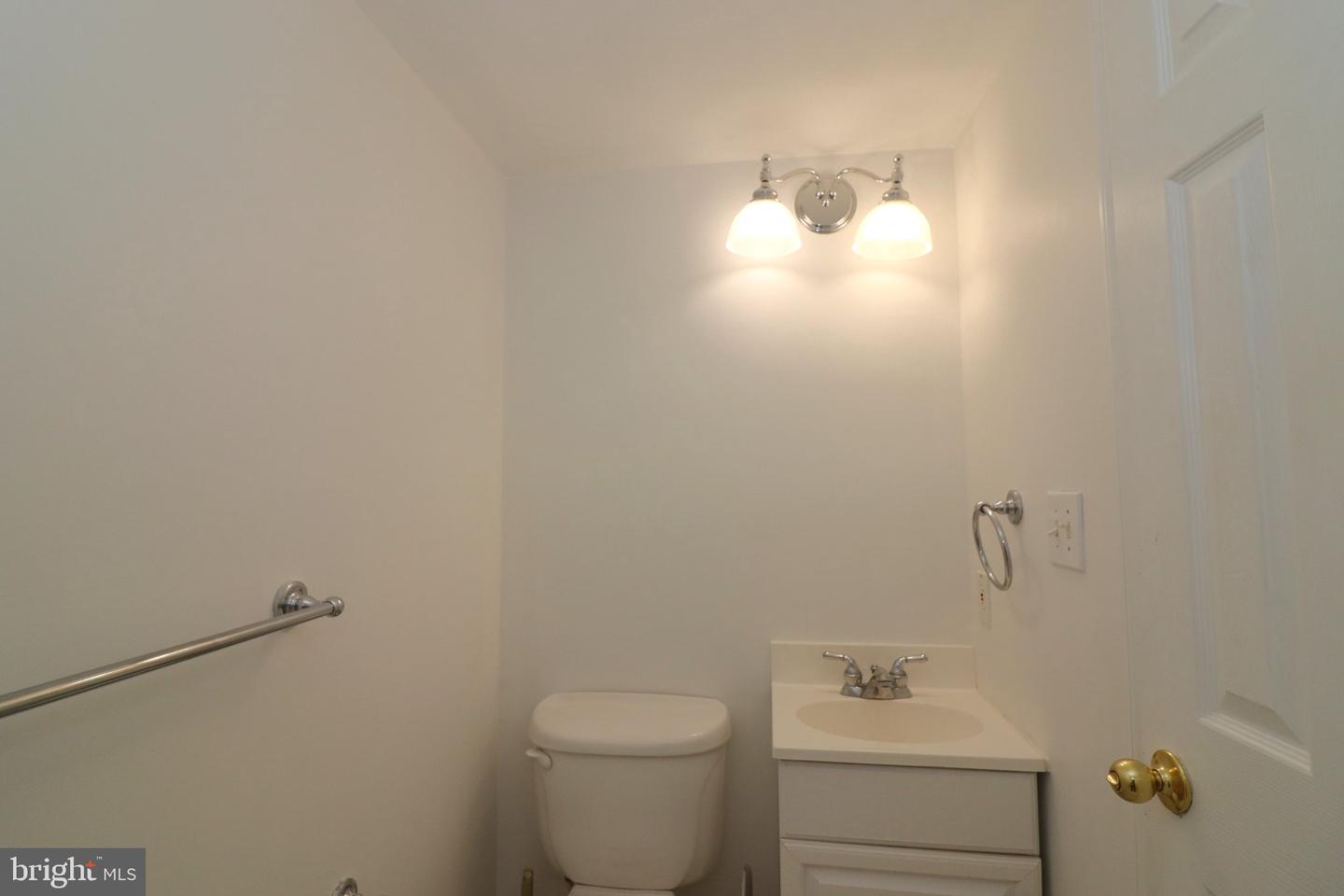 52 Quarterpole Ct Property Photo 28