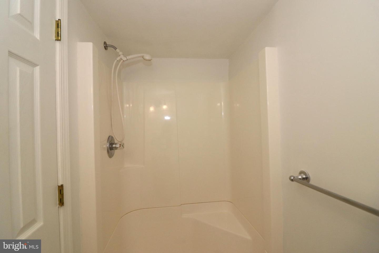 52 Quarterpole Ct Property Photo 29