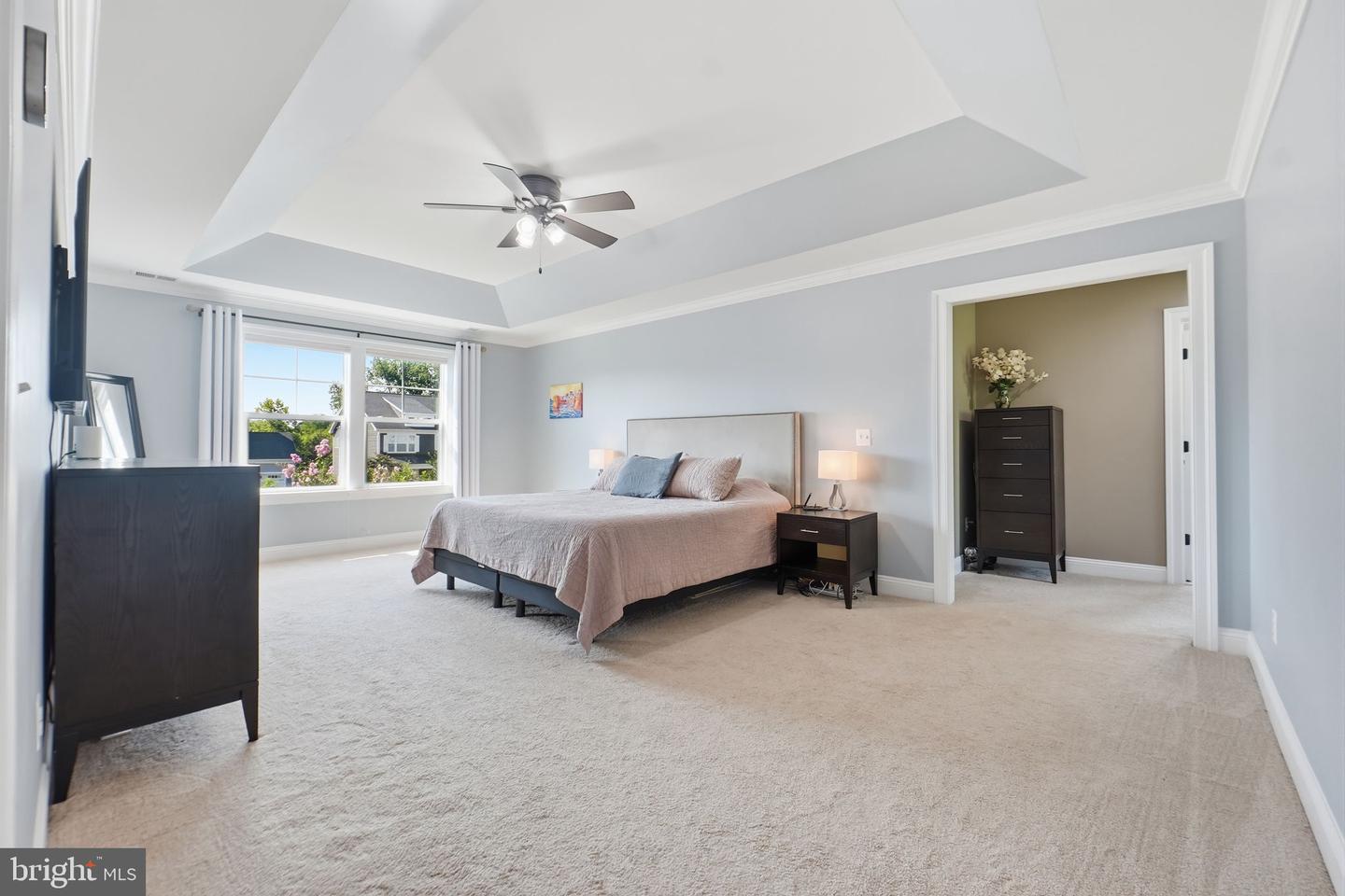 4863 Point Property Photo 4