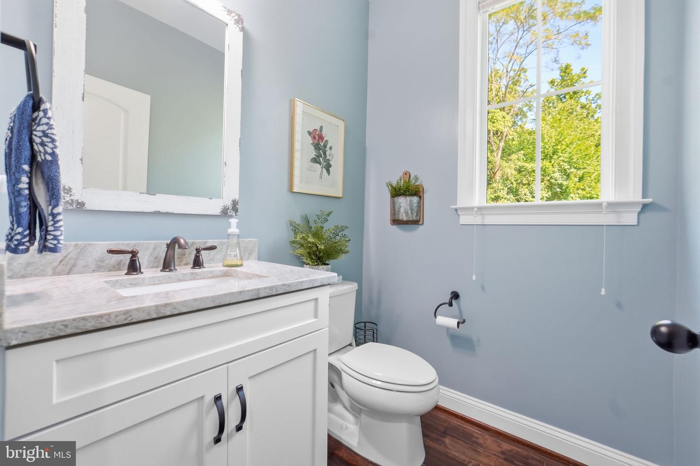 4863 Point Property Photo 19