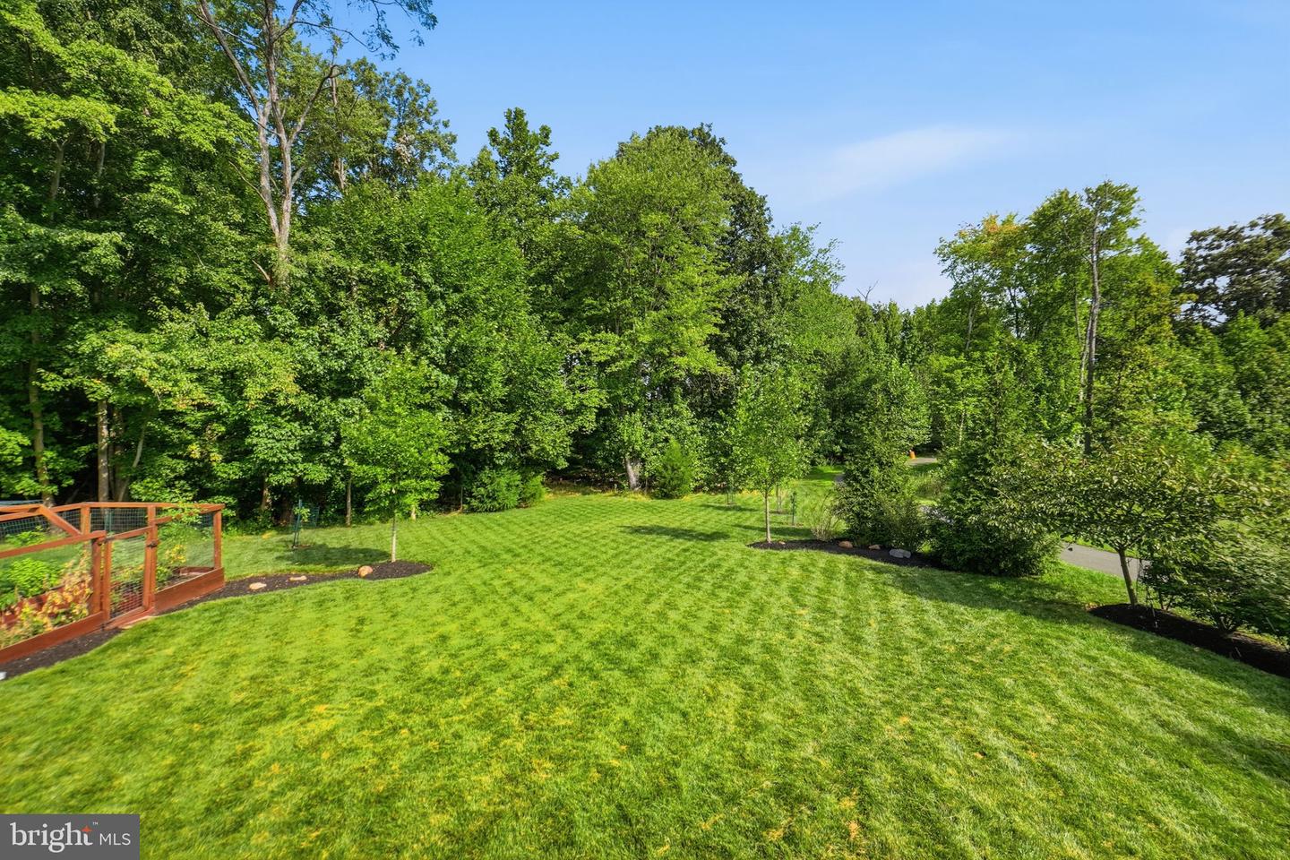 4863 Point Property Photo 29