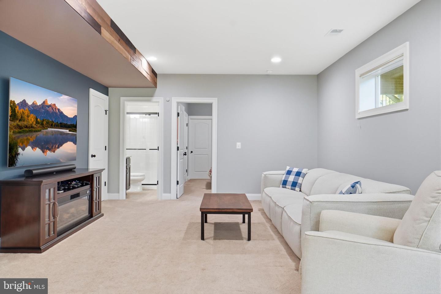 4863 Point Property Photo 47