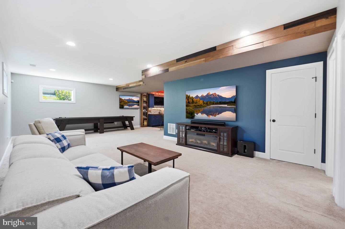 4863 Point Property Photo 48