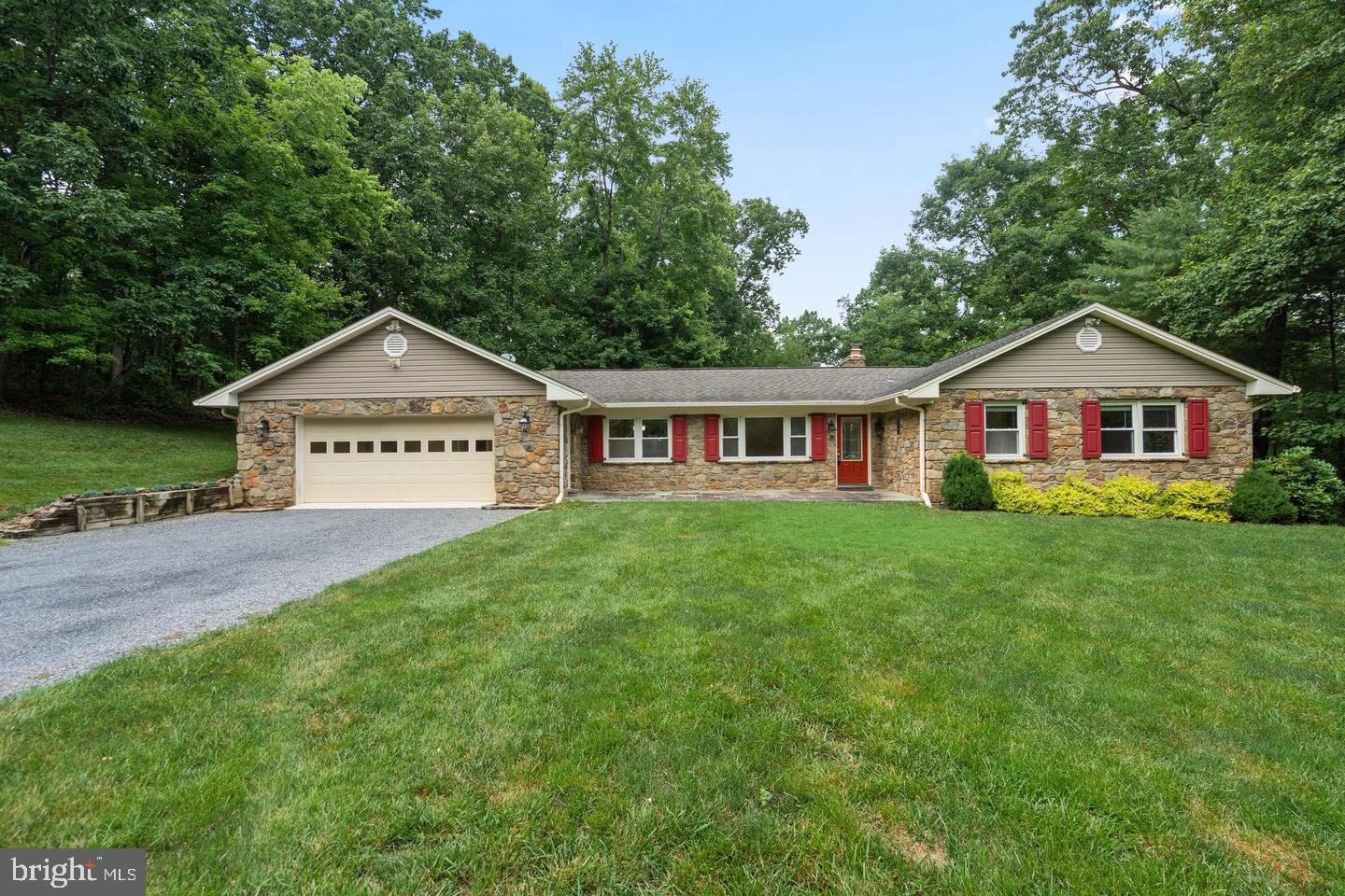 9808 Timber Hts Property Photo 1