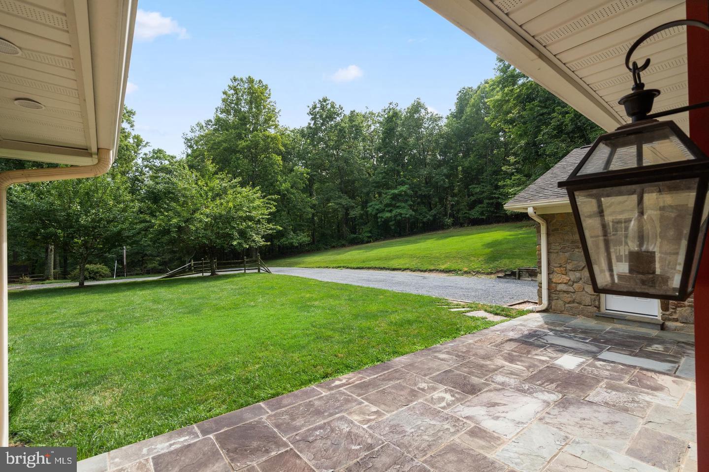 9808 Timber Hts Property Photo 2