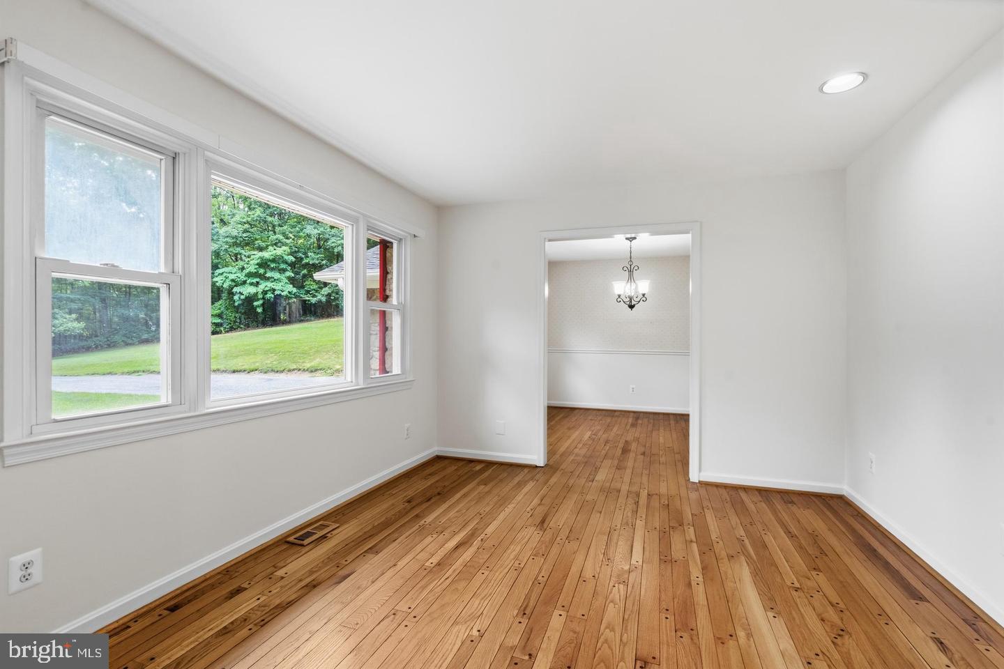 9808 Timber Hts Property Photo 8
