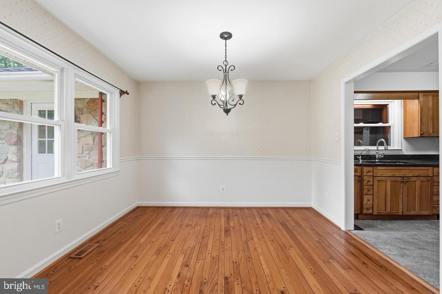 9808 Timber Hts Property Photo 10
