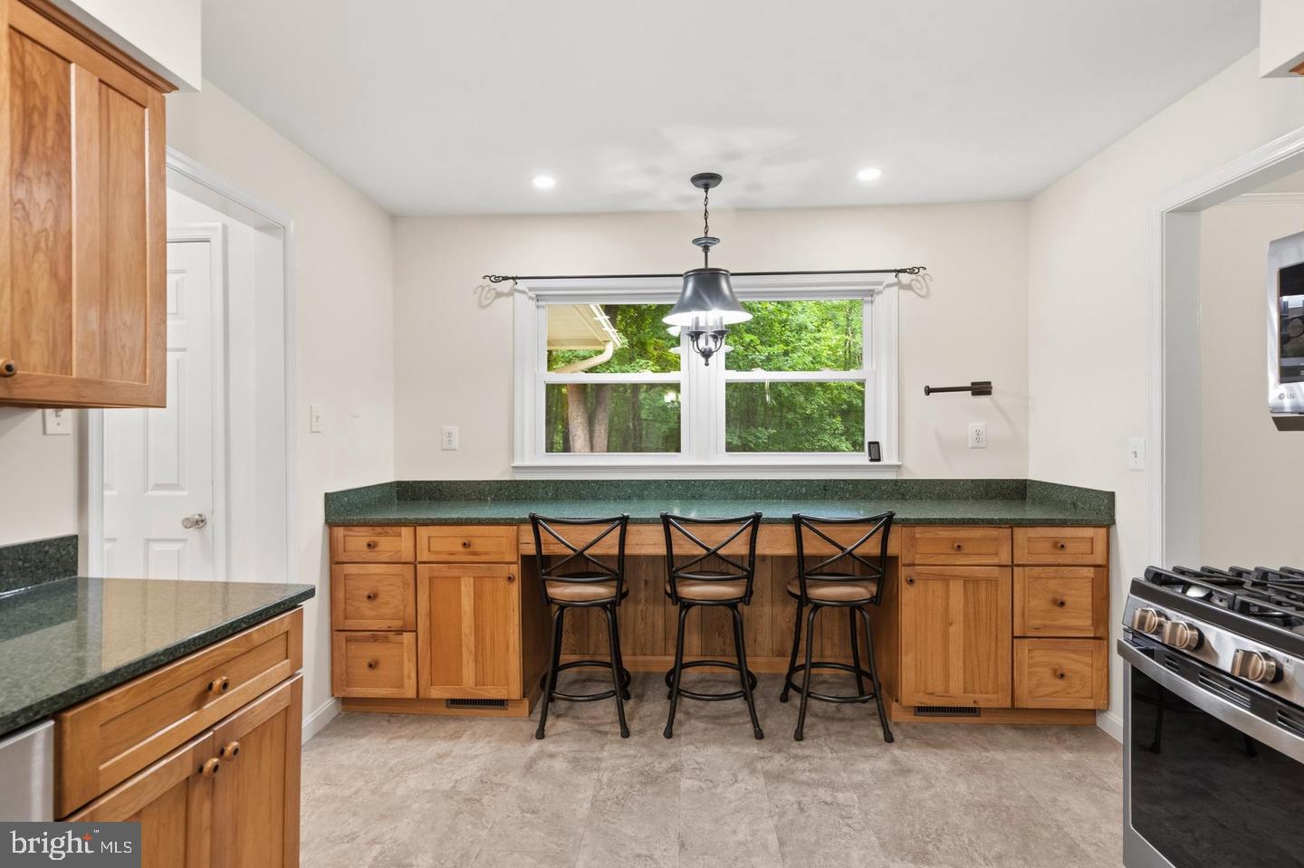 9808 Timber Hts Property Photo 13