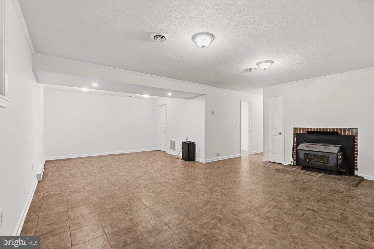 9808 Timber Hts Property Photo 36