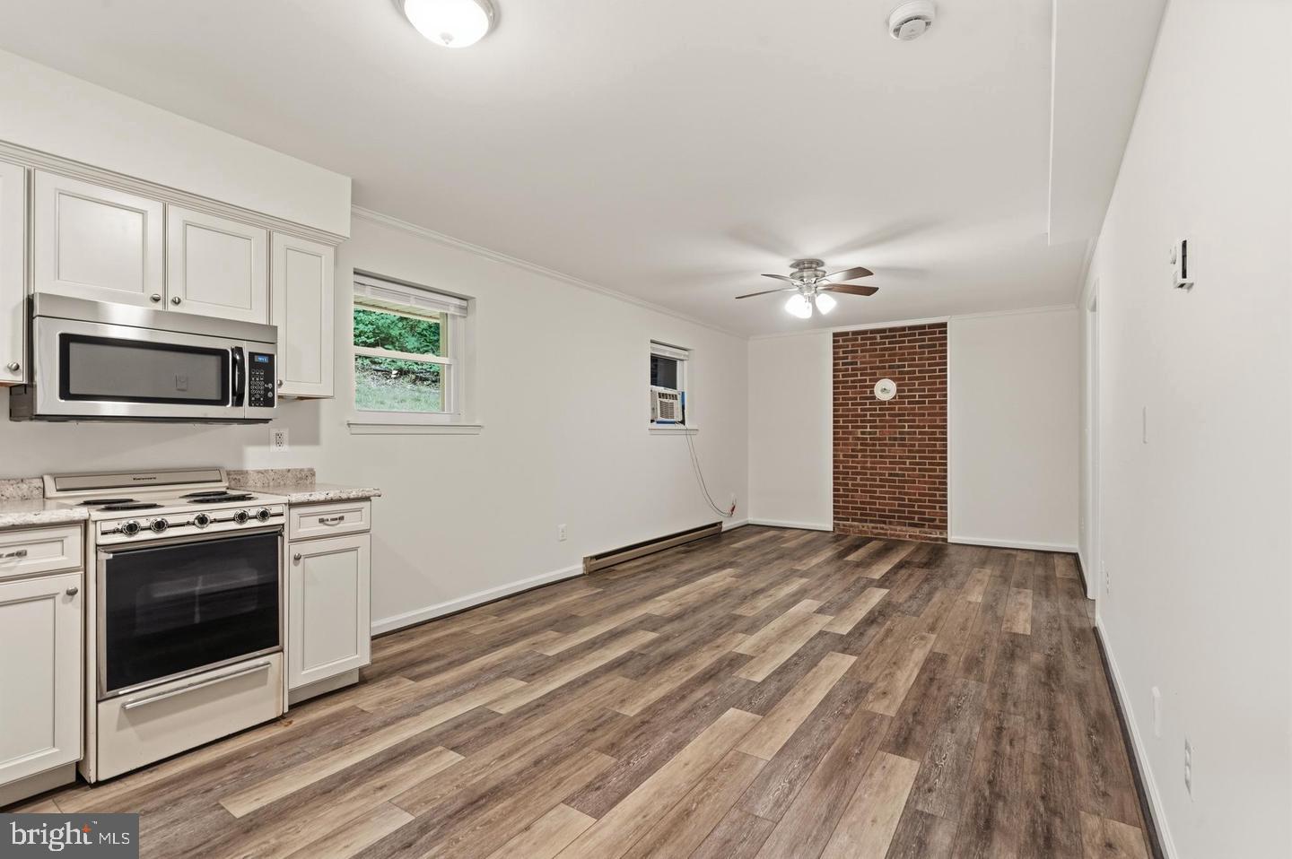 9808 Timber Hts Property Photo 44