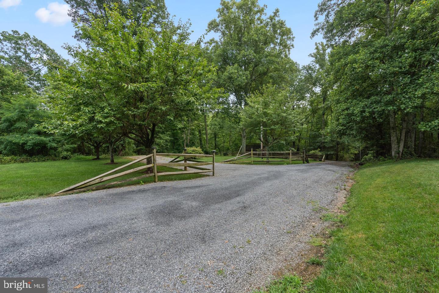9808 Timber Hts Property Photo 59