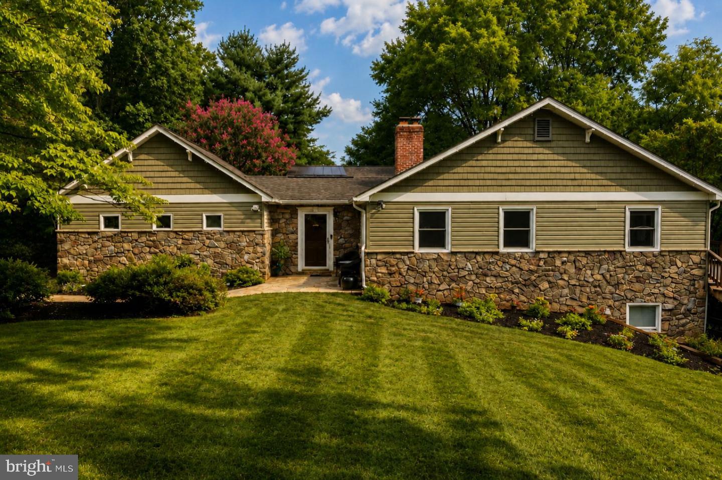 8256 Lock Ln Property Photo 1