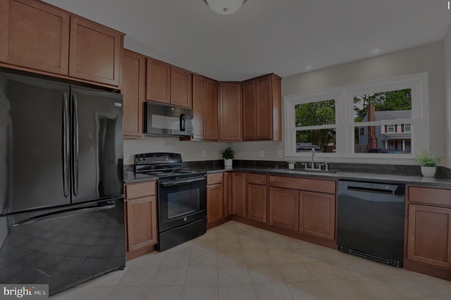 452 Denning Ct Property Photo 8